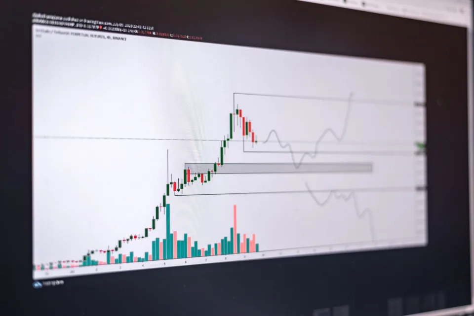 Yapay zeka yatırımlarındaki belirsizlikler teknoloji devlerinde risk primini yükseltti