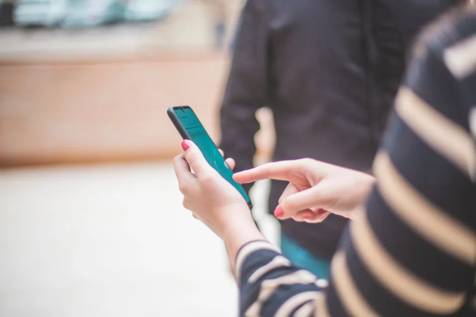 Prvi pad prihoda od mobilnih usluga u Belgiji nakon pet godina zbog novih konkurenata