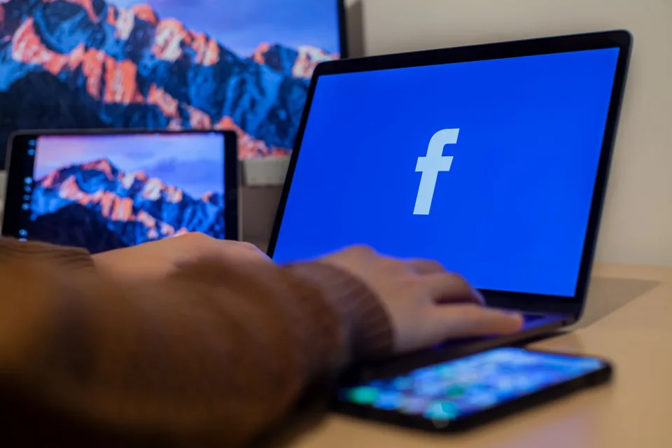 Facebook, TikTok’a Kullanıcı Kaptırmamak İçin Tam Ekran Video Deneyimi ve Yeni Uygulamalarla Yeniden Tasarlanıyor