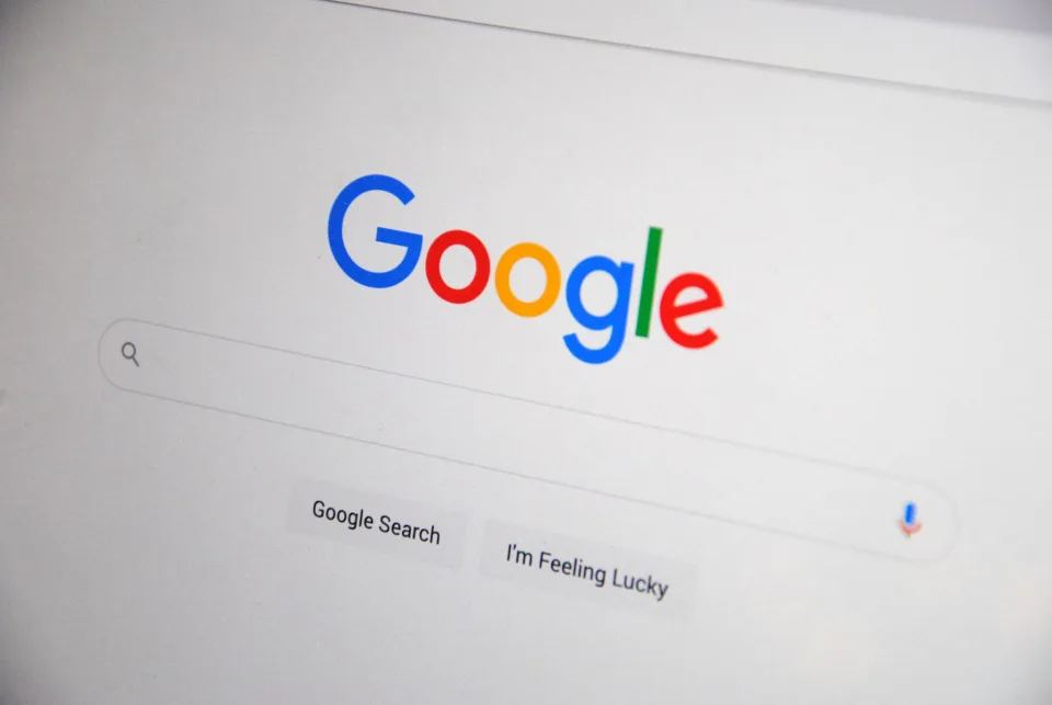 Европейската комисия наложи огромна глоба на Google за пазарни нарушения