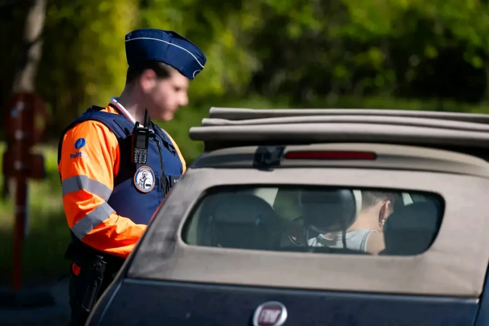 Belçika'da trafik cezalarına temmuzdan itibaren yüzde 10 zam geliyor