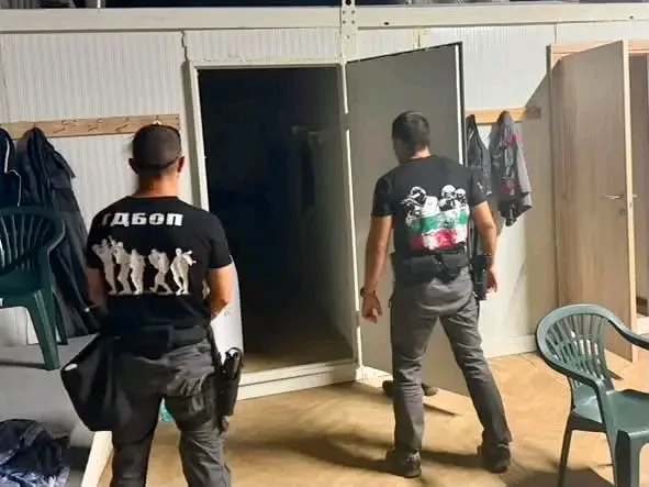 Bulgaristan'da eski fabrikada yasa dışı sigara üretim hattı ortaya çıkarıldı