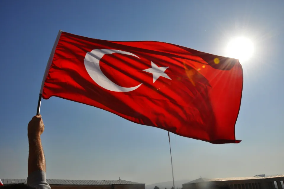 Almanya'dan Türkiye'ye giden vatandaş otomobilini yakınlarına kullandırdı: 130 bin TL ceza aldı