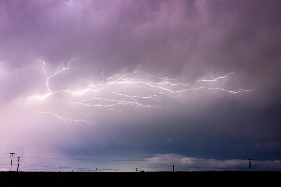Dünya Meteoroloji Örgütü, El Nino'nun şiddetlenmesiyle aşırı hava olaylarına dikkat çekti