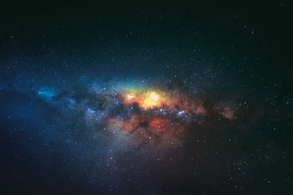 Un grupo de astrobiólogos identifica azúcar en una nube cercana al centro galáctico.