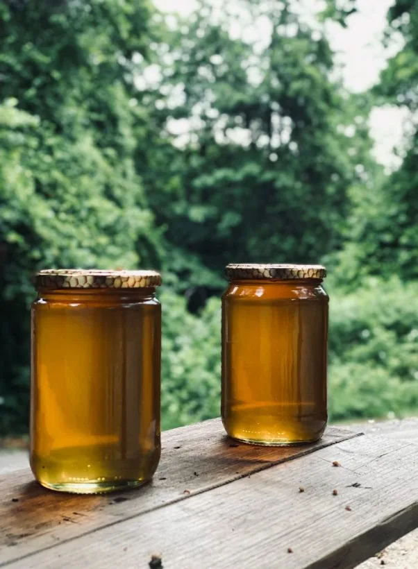 Phát hiện thuốc trừ sâu bị cấm trong mật ong nhập khẩu và Nutella