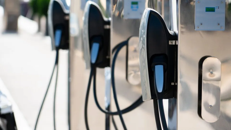 Belgia: Numărul stațiilor de încărcare pentru electrice a crescut semnificativ